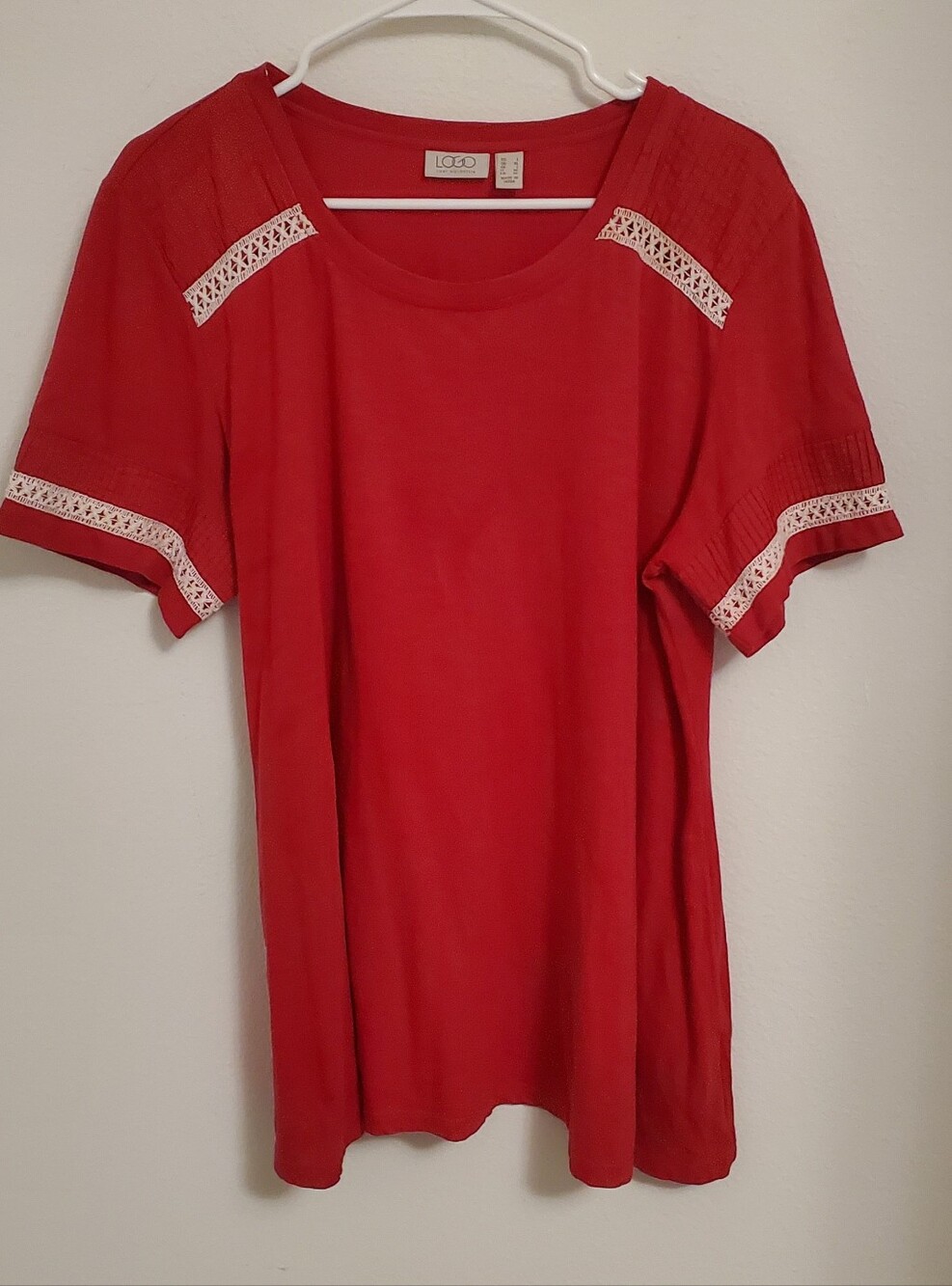 LOGO By Lori Goldstein Hot Pink Short-Sleeve Top with White Crochet Trim Size L